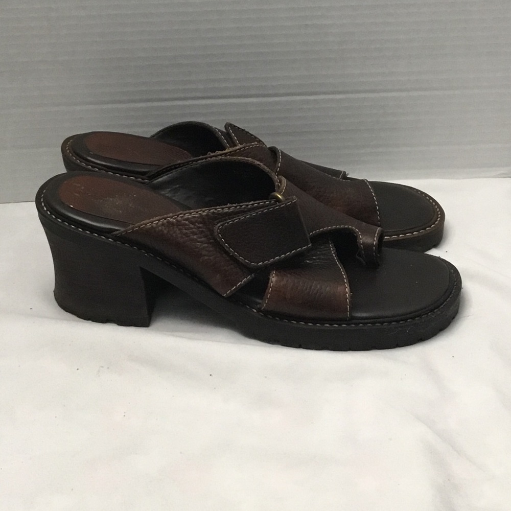HOKUS POKUS sandals